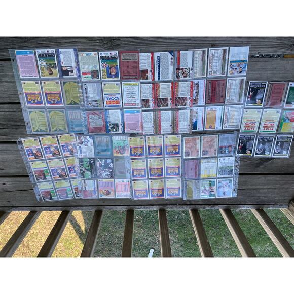 Lot of 72 Baseball and Football Cards - Picture 12 of 16